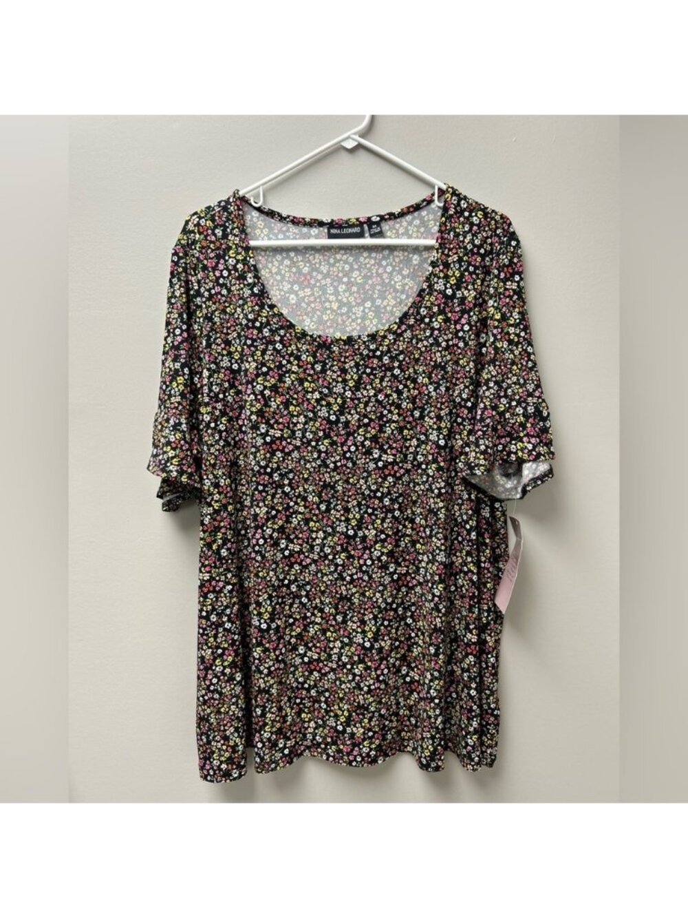 Nina Leonard Women’s Floral T Shirt NWT